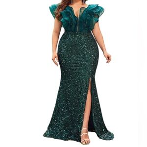#297A Green Sequins V Plunge Neckline Evening Gown, 2X/18W - 20W